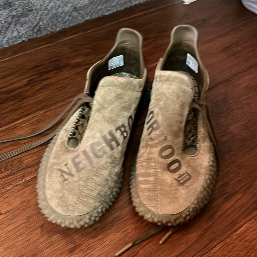 Adidas Kamanda Neighborhood